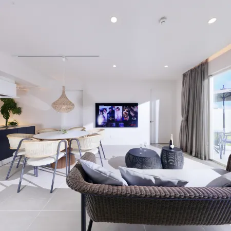 Crystal Villa Bayside