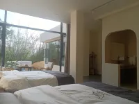 One Leaf Cloud Inn