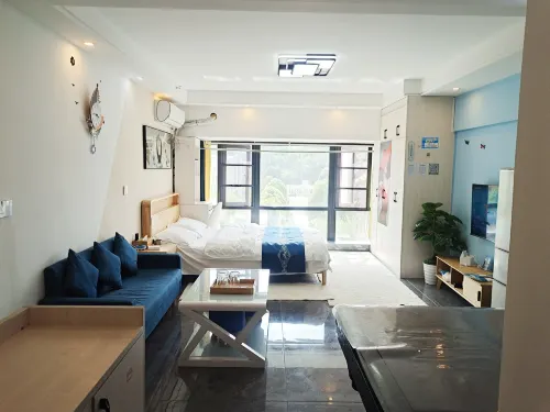 United B&B (R&F Xintiandi) - غرفة مطلة على الجبل