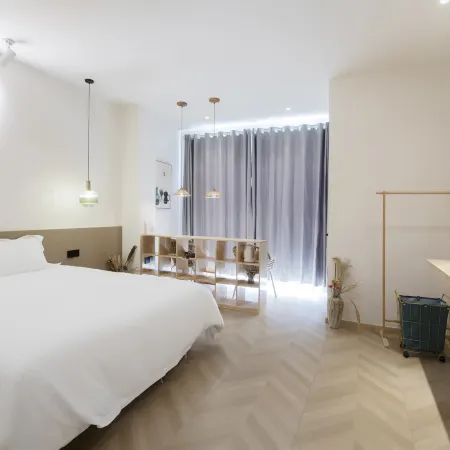 Yining Biezhi Homestay