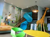 Longhuixi · Longnan Enclosed House