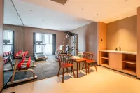 Rezen Hotel (Xinxiang Municipal Government East Railway Station)