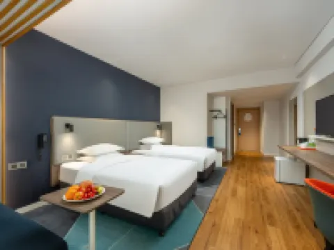 ฮอลิเดย์ อินน์ เอ็กซ์เพรส เจียงเหมิน เจียงไห่ โรงแรมในเจียงเหมิน