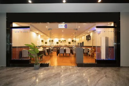 Homeinn Hotel (Liuyuan South Road Liaocheng University) Отели рядом с достопримечательностью «Jiangdi Amusement Park»