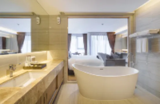 布吉卡馬拉海灘-馬林酒店