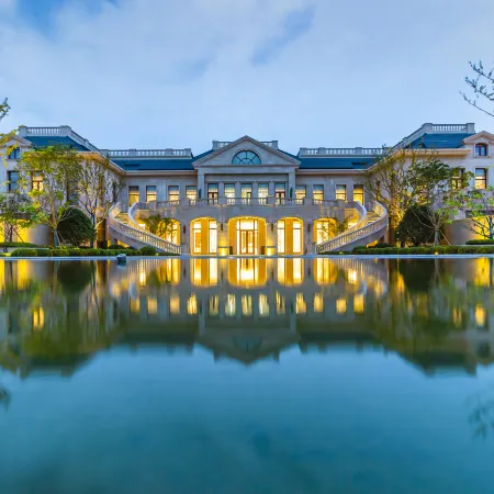 Fangdian`Hualin Yuezhao holidays Riverview hotel (Yangzhou)