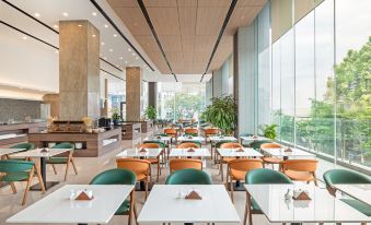 Centre Point Danang Hotel & Residence