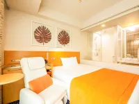 ريم هيبيا Hotels near المسرح الإمبراطوري