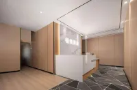 Boyue Smart Hotel (Hubu Alley Yellow Crane Tower)