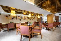 Ramada Plaza by Wyndham Fuzhou South - Rooftop Pools
