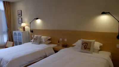 Gengda Riwa Cuowa Homestay (Shenshuping Branch of Wolong Giant Panda Base) Hotels near Wenchuan Passenger Transport Center