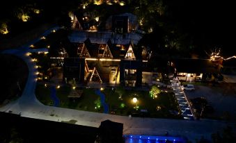 Jiuhe Yunshan Quanju Hot Spring Wooden House B&B