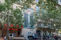 敦煌禧太eスポーツホテル（沙洲ナイトマーケット）