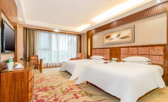 Dongfu Hotel (Guangzhou Huadu Plaza Cultural Tourism City)