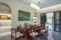 Shuangyu Homestay (Mangshi Yi Nationality Ancient Town)