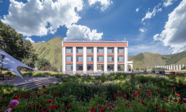 Wolian Huayin Hotel in XinduqiaoKanding