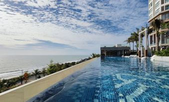 10. APARTMEN..