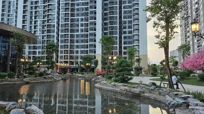 Emperor Sakura Luxury-Vinhome Smart City Sakura Hanoi Các khách sạn gần Tòa HH2K, Chung Cư Xuân Mai Complex