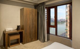 Shimeng High Altitude River View Boutique Hotel