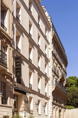 Hôtel Lord Byron Hôtels à : Paris