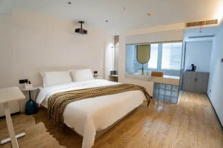 Mr. Zheng's Jingyang Hotel (Huanggang Wanda Plaza Branch) Отели рядом с достопримечательностью «Huanggang Science & Technology Institute»