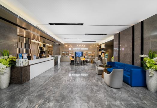 3. 이핀 호텔（류저..