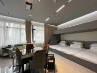 Renhuai Xingji E-Sports Hotel