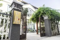 Kaifeng Moran Homestay (Wansui Mountain Da Song Wuxia City)