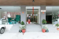 RedDoorz near Fernwoods Garden Quezon City 케손시티 호텔