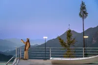 安吉之巔·九畝雲町崖岸プールリゾート民宿 - カップル