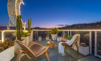 Jane Eyre Light Luxury Micro Hotel