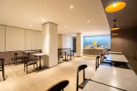 HanTing Hotel (Taian Feicheng Taixi Street Bus Station)