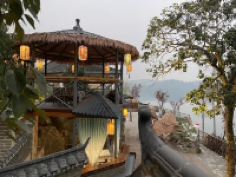 Tinghe Manor