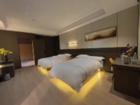 Xindi · Zhixuan | SEADESIGNER · VIEW Zero Pressure Smart Light Luxury Hotel (Hekou North Station)