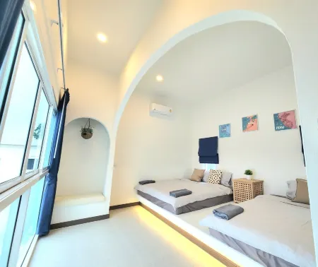 Medina Private Pool Villa-Bangsaen Отели рядом с достопримечательностью «Храм Ада и Рая»