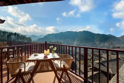 Yimu Residence · Echo Eryu · Overlooking the Panoramic View Vacation Garden Villa - 2-Star