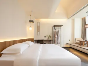 Futian Huayu Hot Spring Resort Hotel (Xinzhou Ancient City)