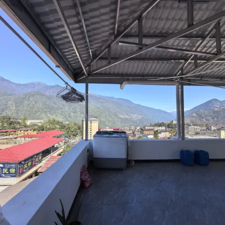 Motuo Yunya Homestay