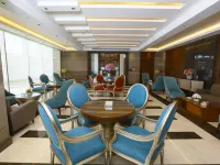 Weekend Hotel Sari Hotels near Al Rawda