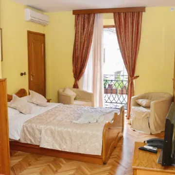 Hotel Marija Отели в г. Котор