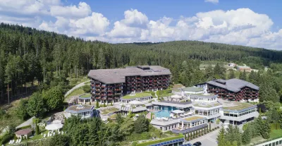 Hotel Vier Jahreszeiten am Schluchsee Hotel dekat Modellbahnzentrum
