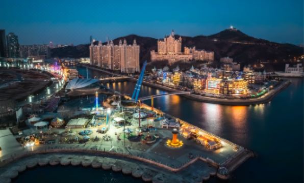 Dalian Anrong Hotel (Xinghai Square Seaview Branch)