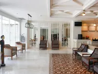 1O1 URBAN Jakarta Glodok - Kota Tua Hotels near Old Town