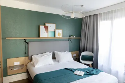 Aparthotel Adagio Annecy Centre Отели рядом с достопримечательностью «Notre-Dame de Liesse»