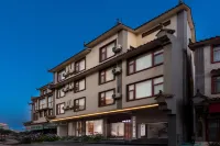 Chating · Zhinanfeng Banshan Garden Smart Homestay (Pu'er High-Speed Railway Station)