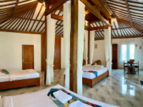 Kampoeng Joglo Ijen Hotels in Licin