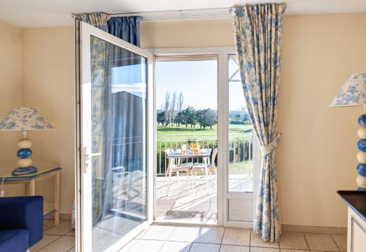 3. 레지드호텔 골프..