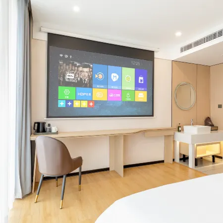 Luoyang Yunji Hotel (High-speed Railway Longmen Station Baolong Plaza)