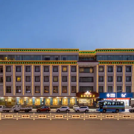 Minshan Tibet National Hotel (Zhaji Temple)