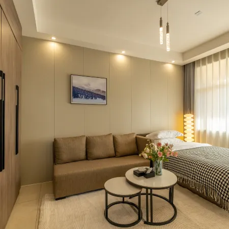 Bole Silk Road Pearl Hotel (Sailimu Lake Scenic Area)